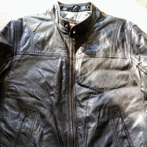 Danier Genuine Leather Jacket - Picture 2 of 9